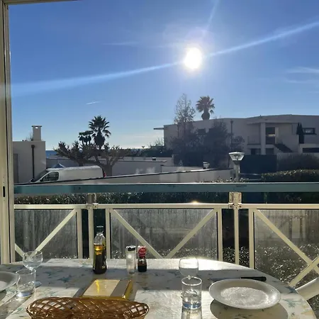 Savanna Ii Joli 3 Pieces Avec Piscine Rochelongue Cap D'agde Agde